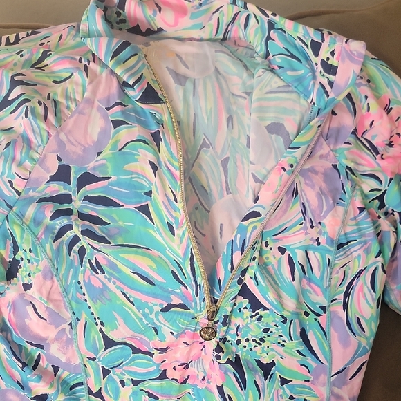 Lilly Pulitzer Luxletic Vibrant Floral Long Sleeve Top Size L - Picture 7 of 12